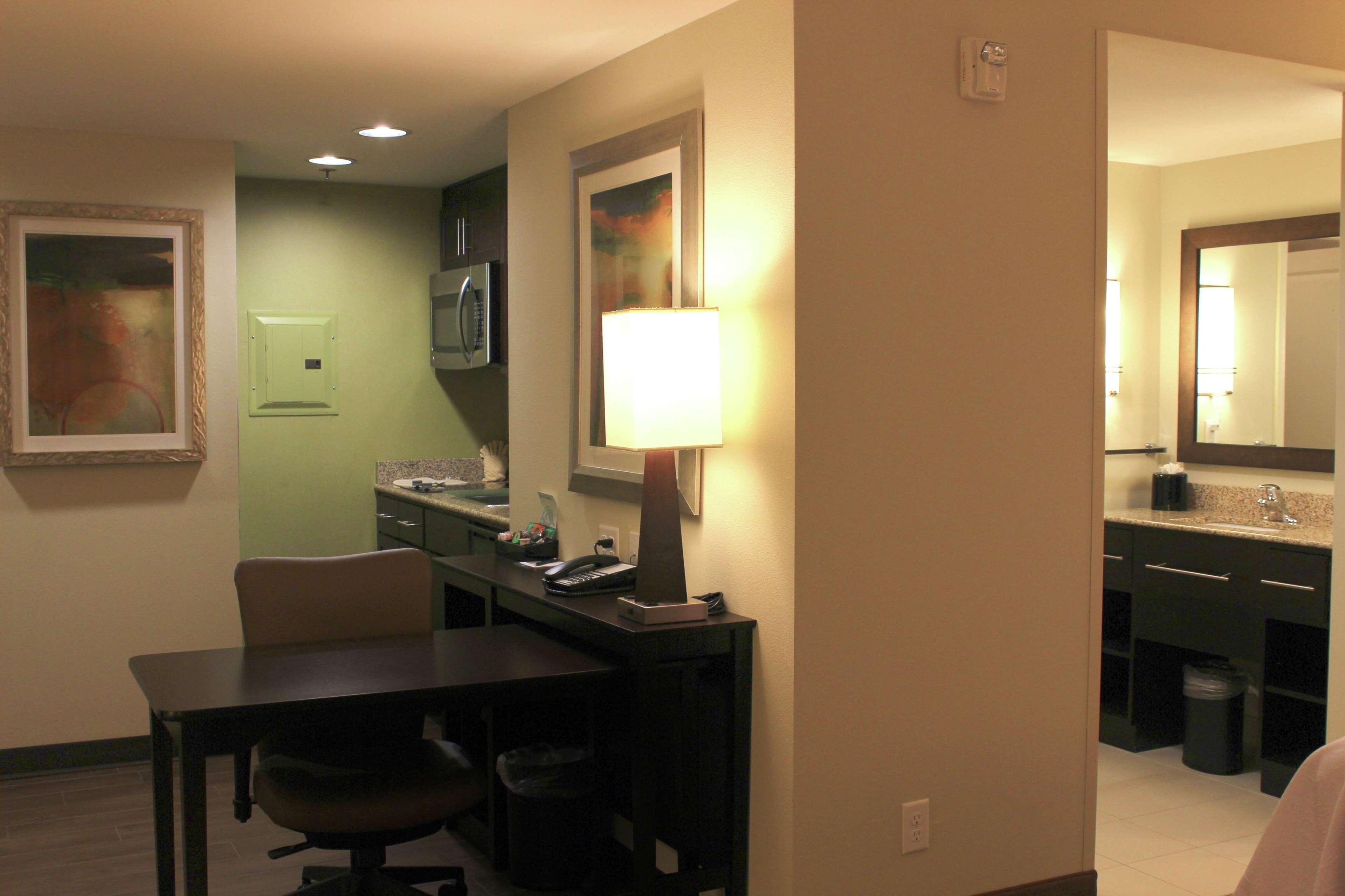 Homewood Suites By Hilton Victoria Exterior photo