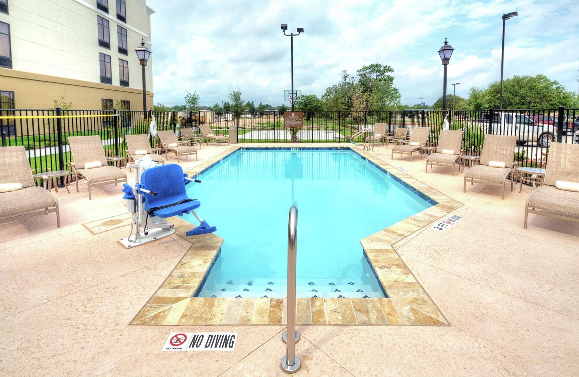 Homewood Suites By Hilton Victoria Exterior photo